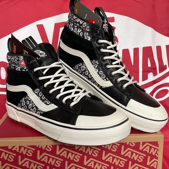 Vans WMNS Sk8-Hi Mte-2
Black Floral
VNOA5HZZF2B
boots sneakers - Picture 5 of 16
